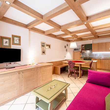 Appartamenti Cesa Maria Mountain Hospitality Canazei Eksteriør bilde